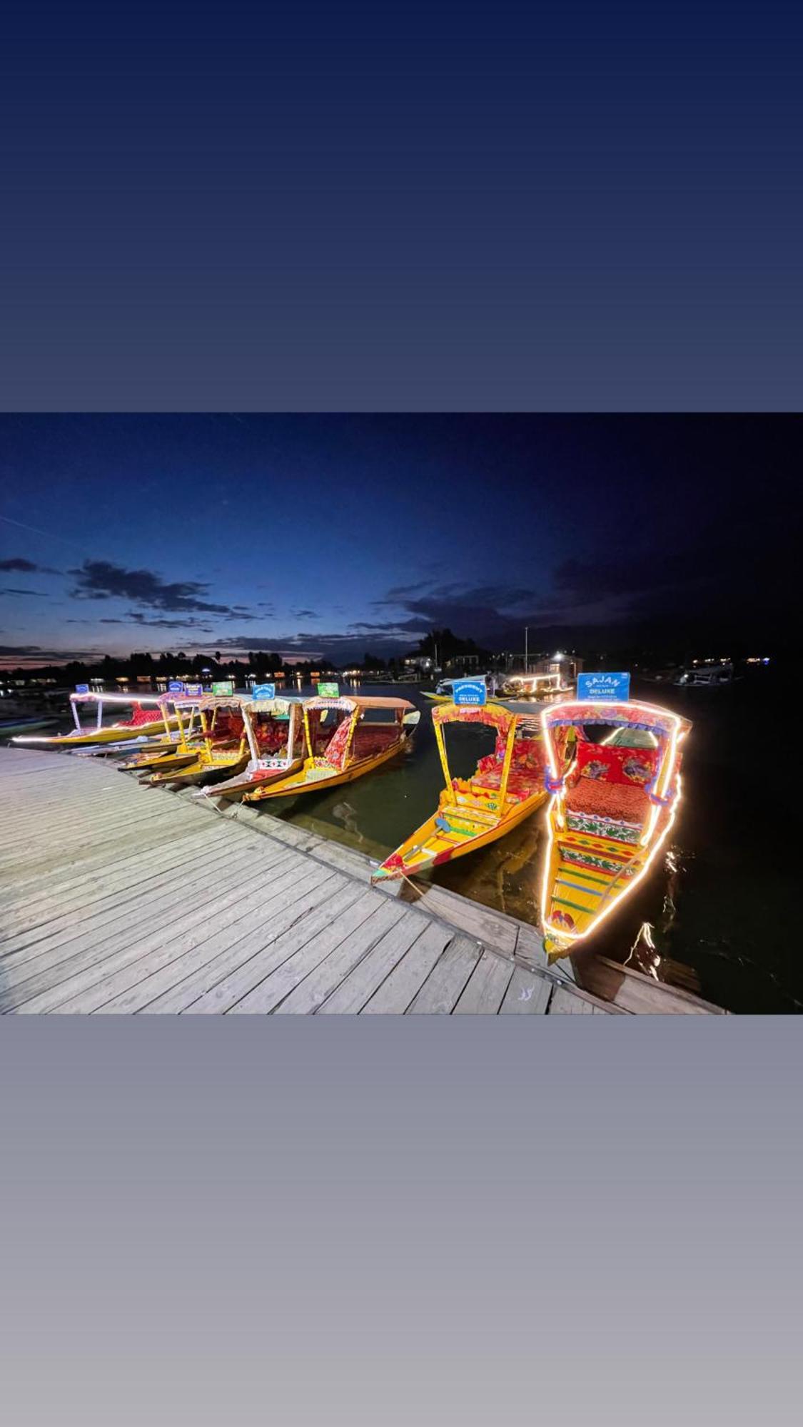 New Sea Palace Houseboats Srīnagar Kültér fotó