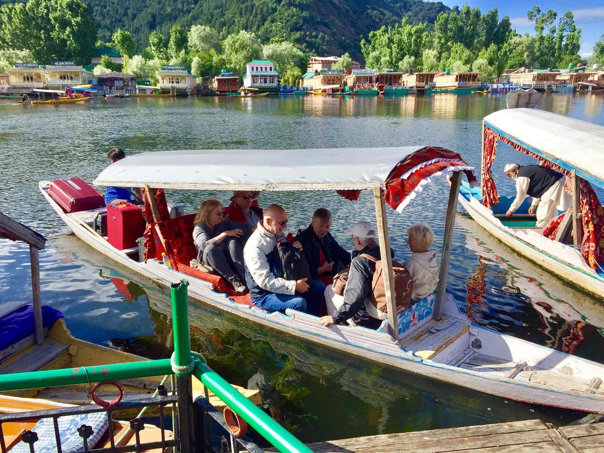 New Sea Palace Houseboats Srīnagar Kültér fotó